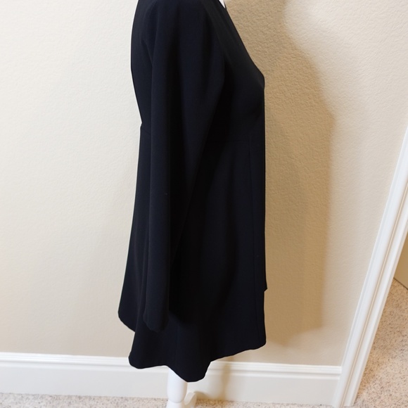 Zara Black Long Sleeve Crepe Shift Dress with Keyhole Back - Picture 6 of 12